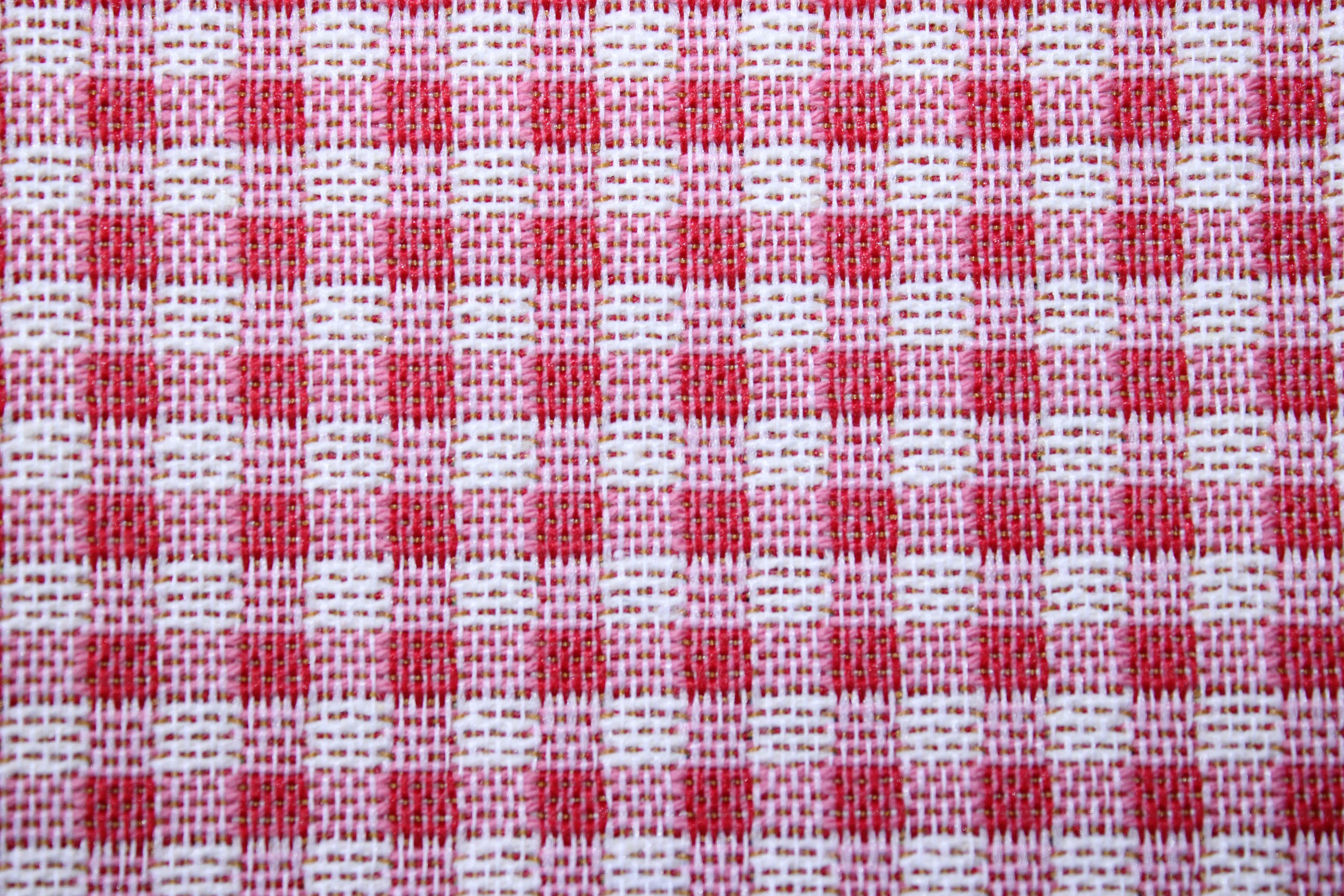 BELIEVE KIRMIZI PÖTİKARE JAKARLI DOKUMA GOBLEN DEKORATİF RUNNER VE AMERİKAN SERVİSİ 7Lİ PİKNİK SETİ