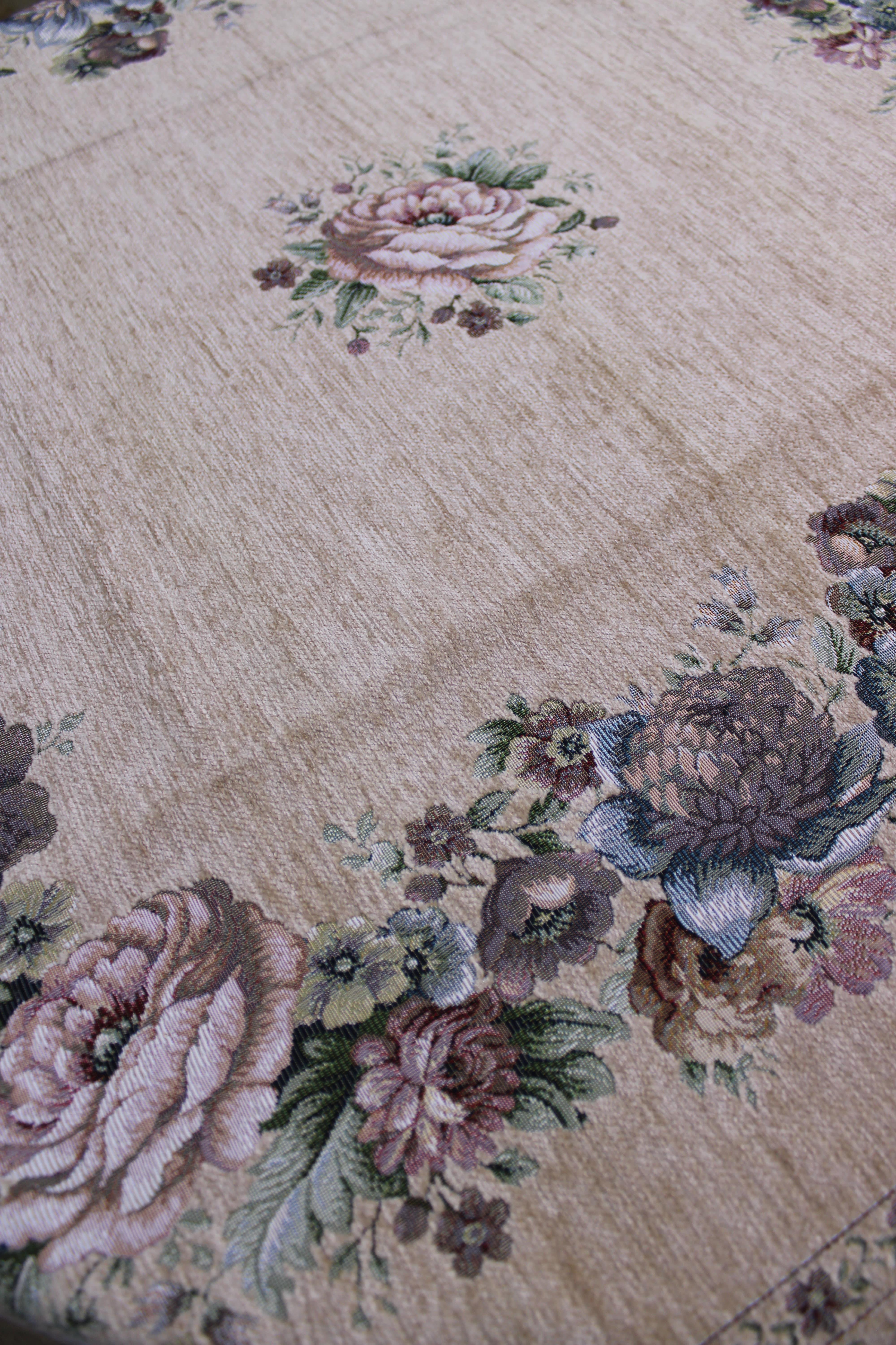 BELIEVE KINAY MASA ÖRTÜSÜ JAKARLI DOKUMA GOBLEN DEKORATİF 100*100 S.KAHVE ŞÖNİL