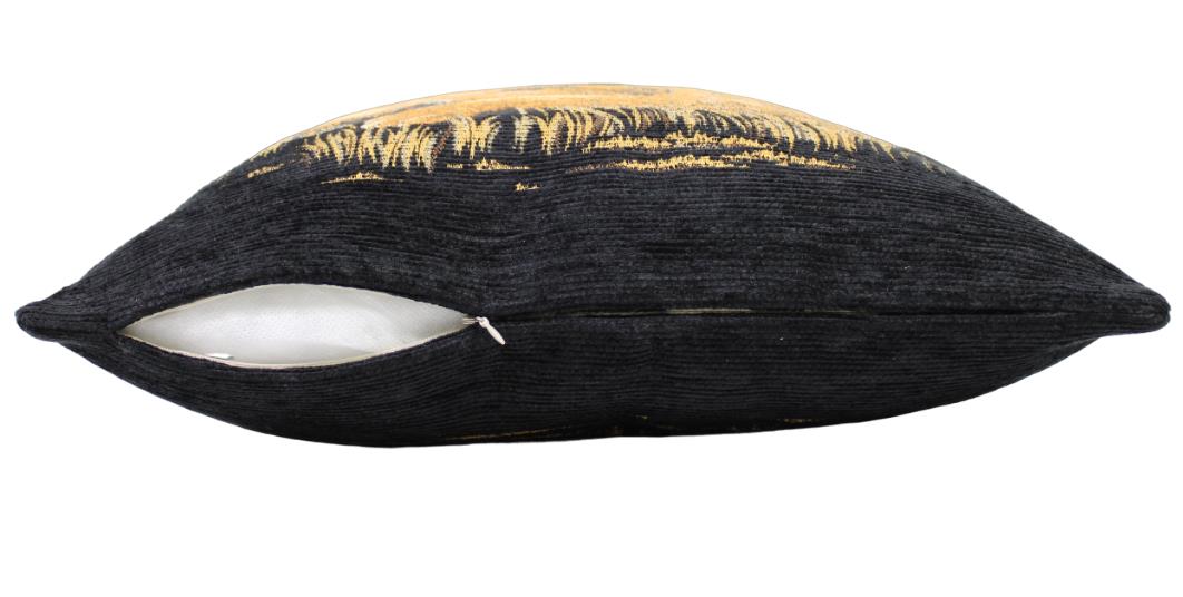 BELIEVE YAVRU ASLAN JAKARALI DOKUMA  GOBLEN DEKORATİF KIRLENT KILIFI 40*40