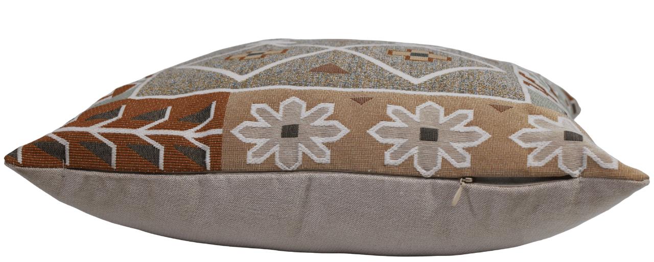 BELIEVE ZARİ JAKARLI DOKUMA GOBLEN  DEKORATİF  ETNİK KİLİM ŞÖNİLLİ KIRLENT KILIFI 45*45